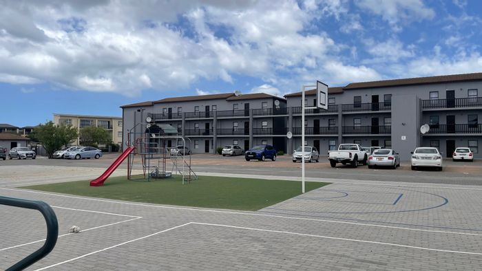 2-Bedroom Apartment to Rent in Parklands with secure access and playground.