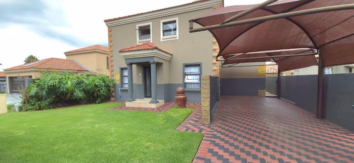 3-Bedroom House For Sale in Brakpan North with Pool, Braai Area, and Security.