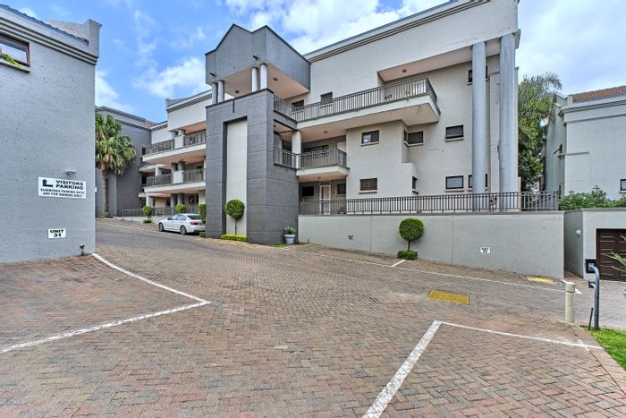 Ground floor apartment in Strathavon with garden, staff accommodation, and 24-hour security. For Sale.