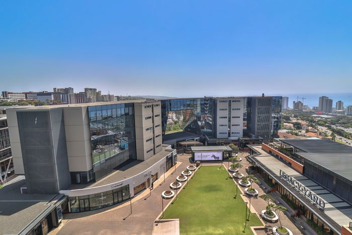 For Sale: 1-Bedroom Apartment in Umhlanga Ridgeside with Sea Views and Security.