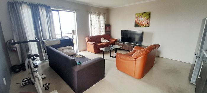 2-Bedroom Apartment To Rent in Richmond Hill with scenic views and prepaid electricity.
