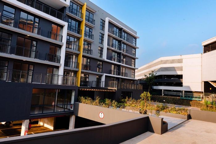 2-Bedroom Apartment To Rent in Umhlanga Ridge with covered parking and essential amenities.
