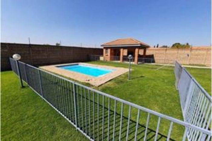 Rynfield Townhouse For Sale: 3 Bedrooms, Loft, Pool, 24-Hour Security.