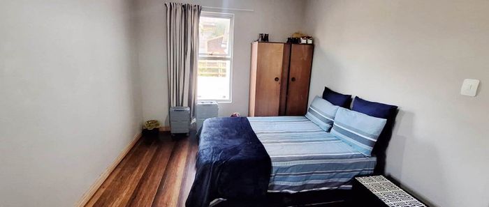 Furnished room in shared house, utilities included, Richmond Hill apartment for rent.
