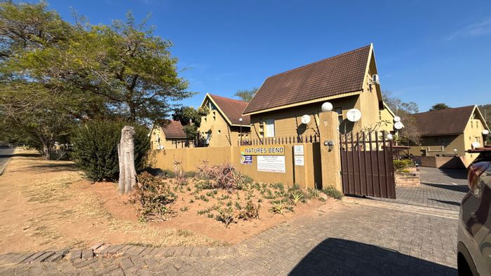 2 Bedroom Apartment To Rent in West Acres with Open Plan Living and Carport.