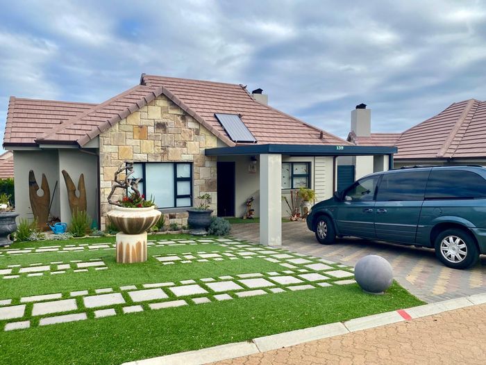 2-Bedroom Retirement Village Home in Dana Bay To Rent with 24-hour security and amenities.