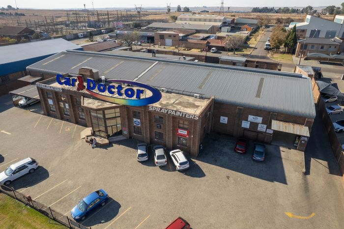 Secunda Central Business For Sale: Versatile commercial space with ample parking and visibility.