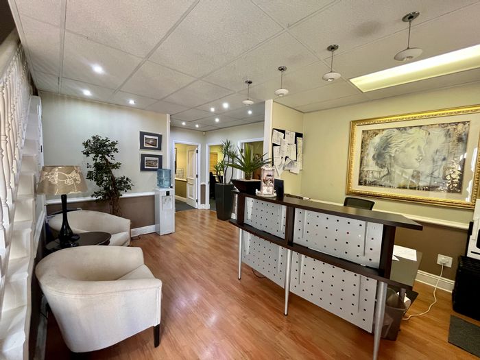 Edenburg Office For Sale: 6 covered parking, multiple offices, kitchen, and bathrooms.