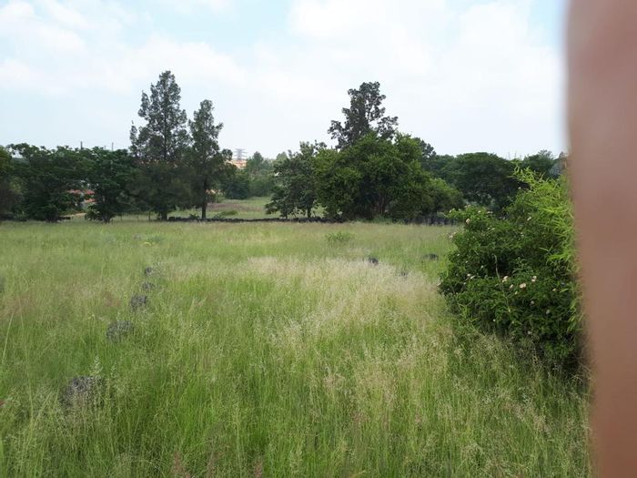 Vacant Land Residential For Sale in Crowthorne AH, ideal for development projects.