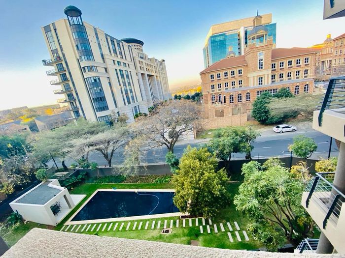 Morningside Apartment To Rent: 2 en-suite bedrooms, pool, secure living, close to amenities.