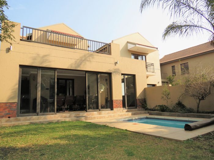 House for Sale in Greenstone Hill: Pool, solar panels, study, and staff accommodation.
