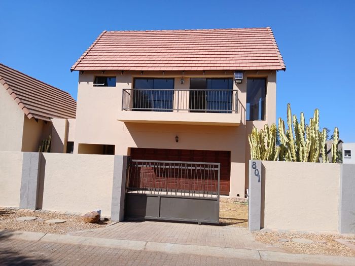 House To Rent in Leloko Lifestyle & Eco Estate with garden and double garage.