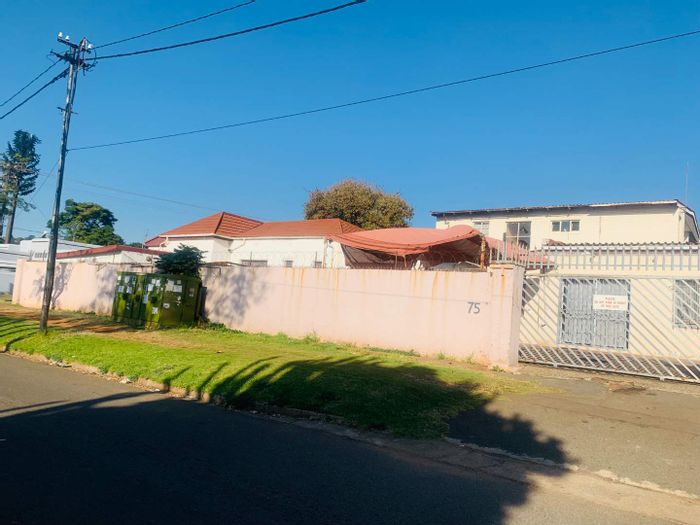 For Sale: Two-dwelling house in Bezuidenhout Valley, near Eastgate Mall.