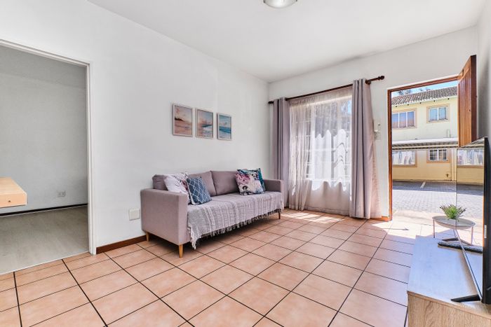 Ferndale Apartment For Sale: Ground-floor unit with tenant, security, and parking.