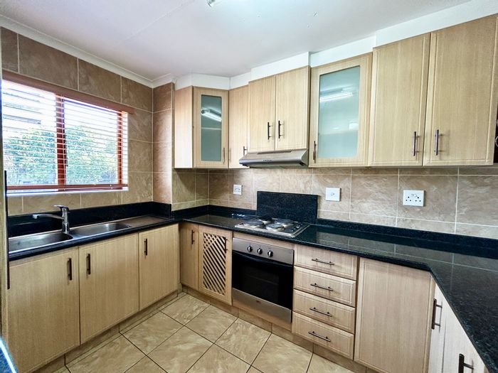 For Sale: Apartment in Sunninghill with pool, clubhouse, and spacious balcony.