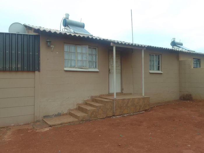 2-bedroom house to rent in Lenasia Ext 10, near Trade Route Mall.