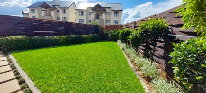 Modern 3-Bed Apartment in Kyalami Hills with Private Garden and Great Amenities!