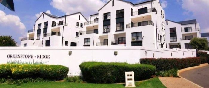 For Sale: Ground Floor Apartment in Greenstone Ridge with Garden, 3 Beds, Amenities!