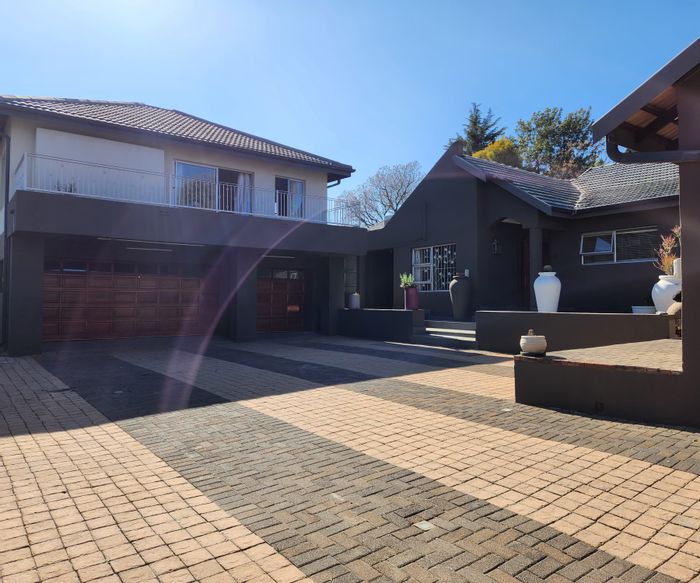 Parkmore House For Sale: Family home with pool, apartments, and dual access roads.