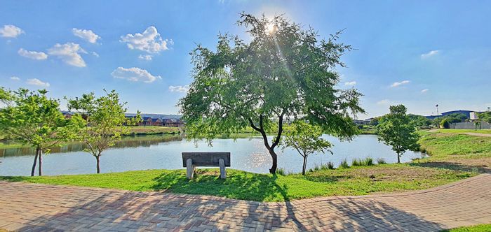 For Sale: Modern Townhouse in Six Fountains Estate with Nature Trails & Security!