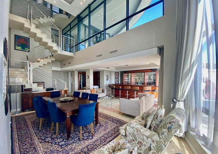 Morningside Apartment To Rent: 4-bedroom penthouse with private lift and pool.