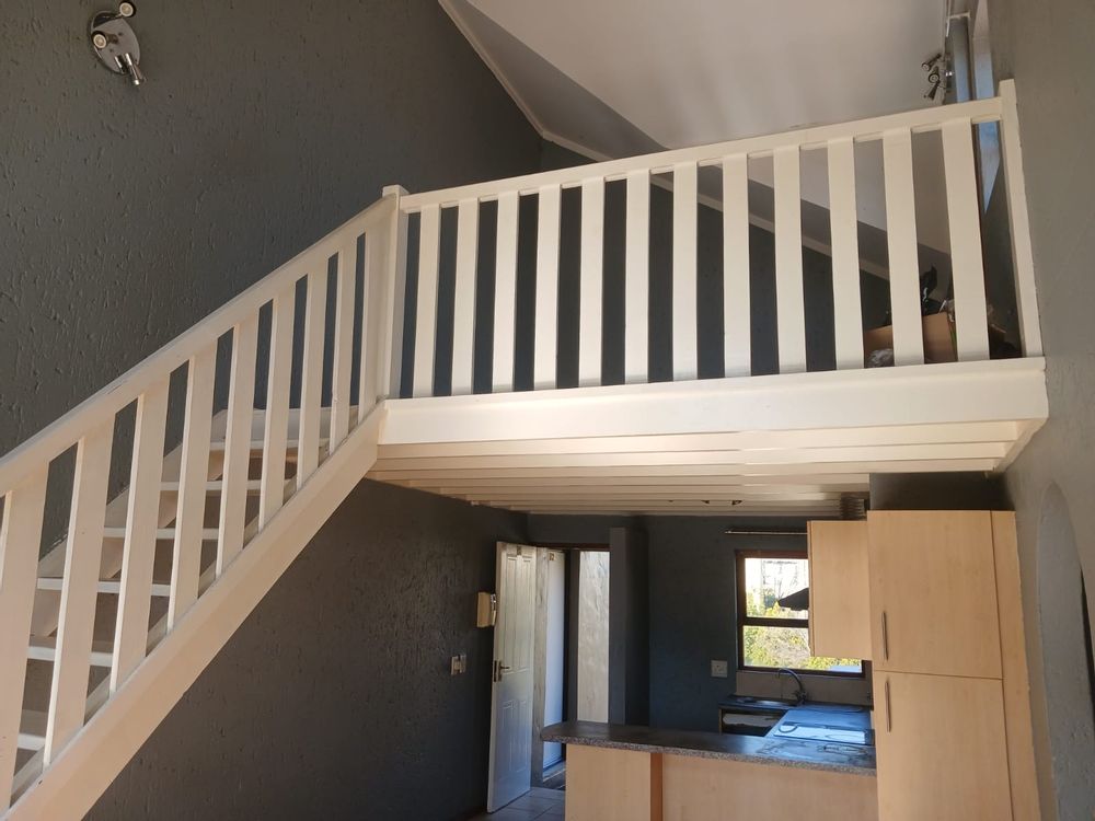 Loft upstairs, work from home or study