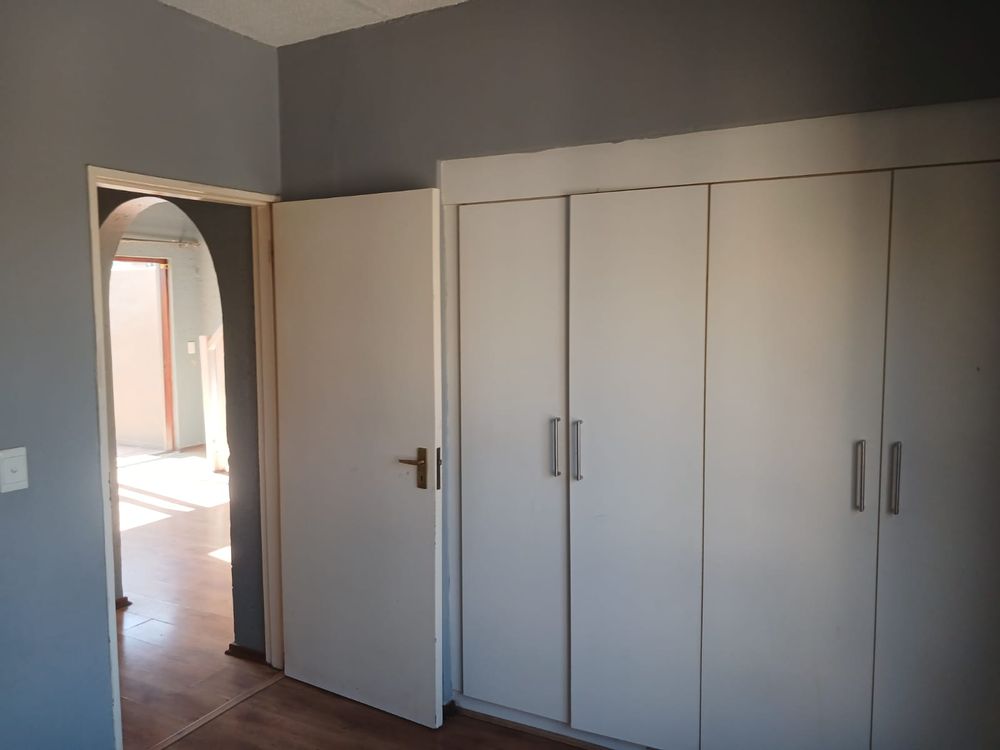 Ample second bedroom cupboard space