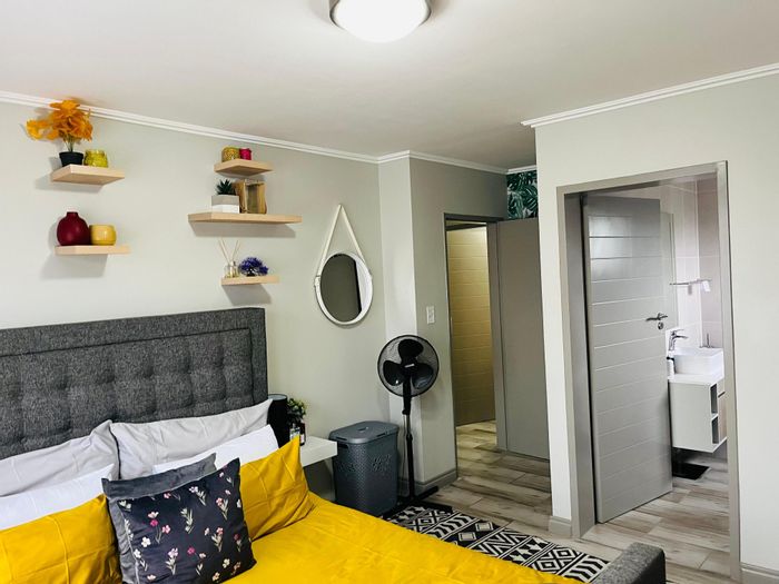 For Sale: 2-Bedroom Apartment in Carlswald with Gym, Pool, and Storage.