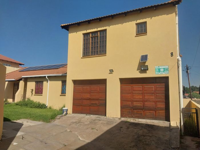 For Sale: Spacious 4-Bedroom House in Ormonde with Solar System and Home Office.