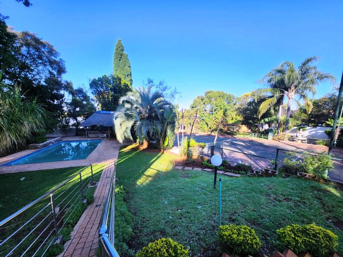 Eldoraigne For Sale: Vacant Land with tennis court, lapa, and pool access.