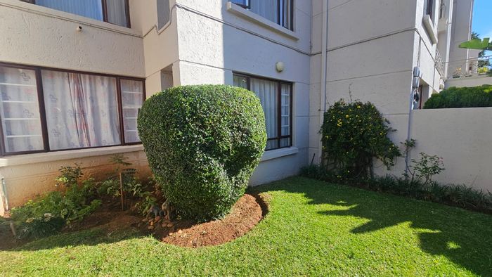 For Sale: Morningside Apartment with garden, domestic's room, and garage.