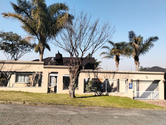 Linmeyer House For Sale: Pool, flatlet, garage, and ample parking available.