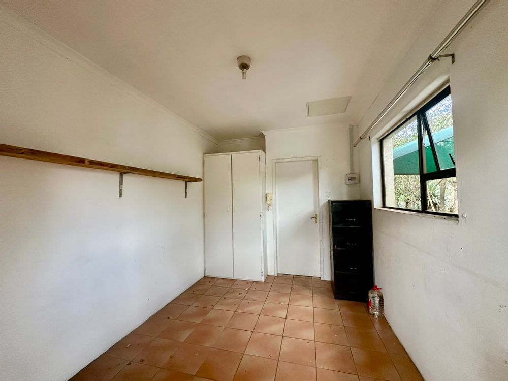 2 beds, 2 baths, Cottage staff accommodation