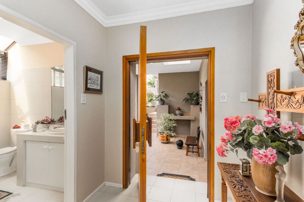 Entrance hall with guest cloakroom