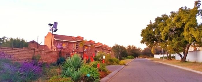 Halfway Gardens Townhouse For Sale: 3 beds, pet-friendly garden, secure complex access.
