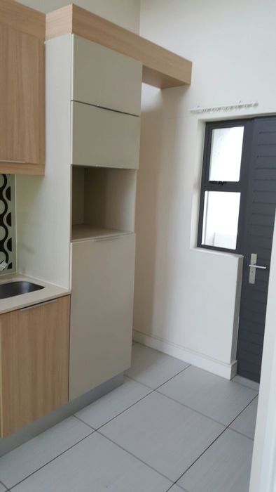 Edenburg Apartment For Sale: High ceilings, security, parking, and rental potential.