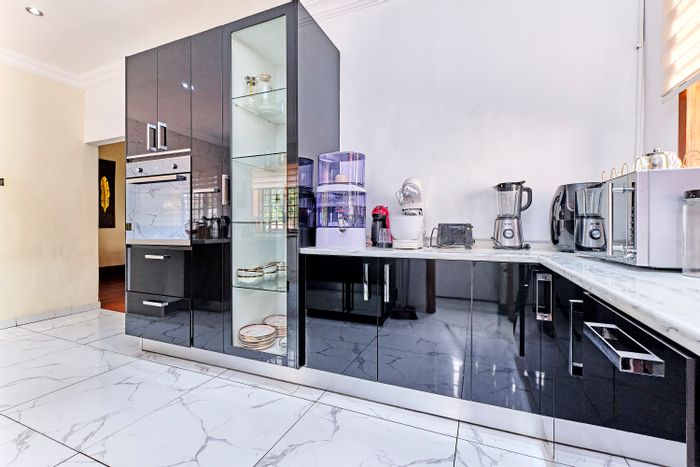 For Sale: Observatory House with 6 rental units, pool, gardens, and solar power.