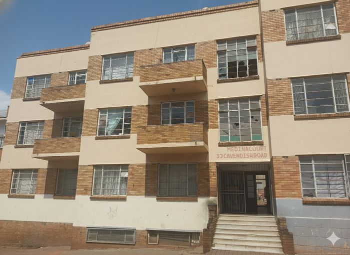 Yeoville Apartment For Sale: 2 Bedrooms, 1 Bathroom, ideal for renovation or investment.