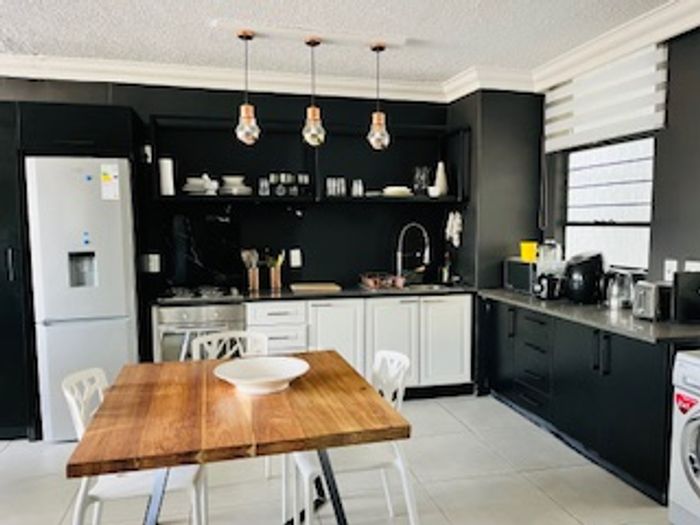 1.5 Bedroom Apartment To Rent in Sandhurst with pool, security, and balcony access.