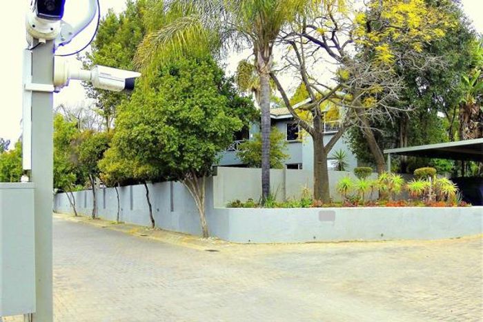 For Sale: Spacious 2-Bedroom Apartment in North Riding with Balcony and Pool Access.