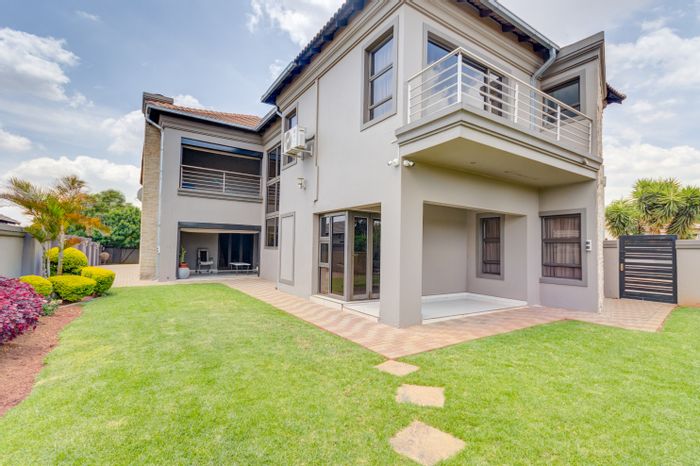 5-Bedroom House For Sale in Heuwelsig Estate with Security, Solar System, and Garden.