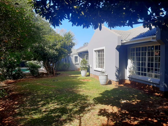 Eldoraigne House For Sale: 4 Bedrooms, pool, flatlet potential, prime location.