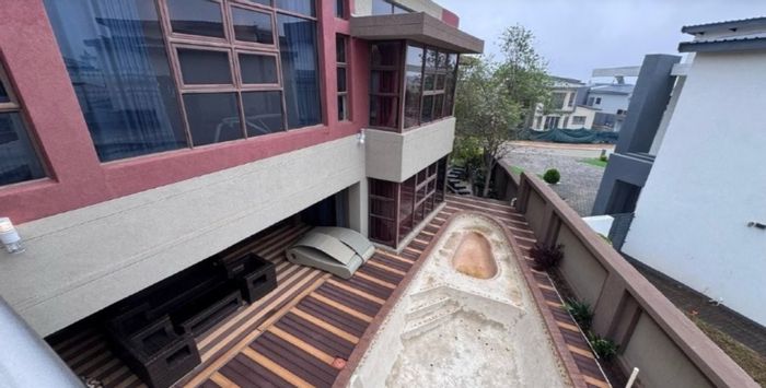For Sale: Spacious 5-Bedroom House in Bendor with secure estate amenities.