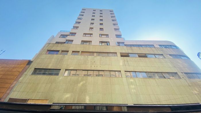 For Sale: Two-bedroom apartment in Johannesburg Central, ideal for investment income.