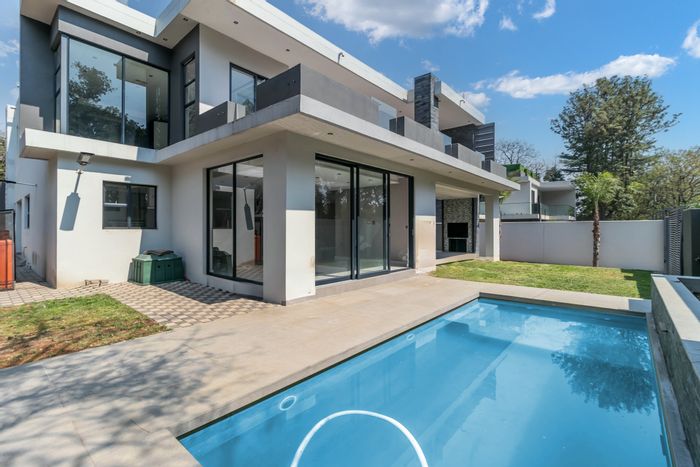 4-Bedroom House To Rent in Morningside with Rooftop Deck and Pool.