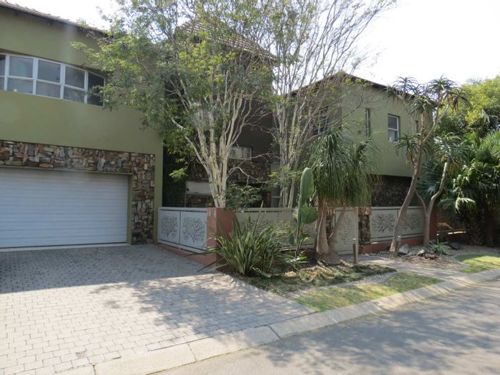 House for Sale in Greenstone Hill: 4 beds, pool, guest bath, staff quarters.