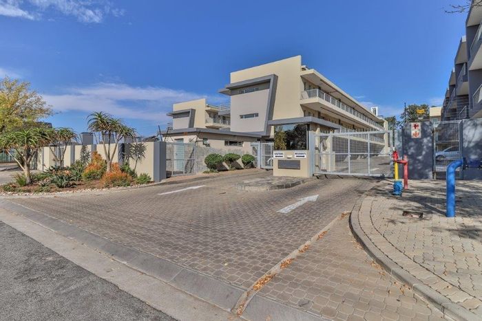 Lambton Apartment For Sale: 2 beds, secure parking, close to amenities.