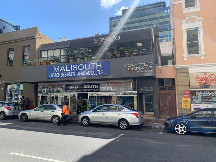 Retail unit for rent in Cape Town City Centre, featuring offices and balcony.