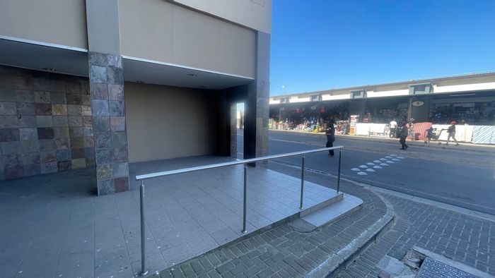 Retail Space To Rent in Athlone - High foot traffic at Vangate Mall.