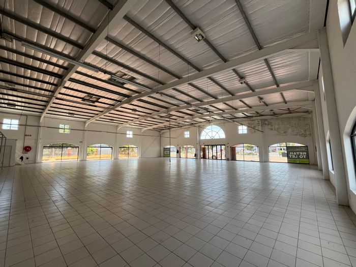 Retail space to rent in Sanddrift with ample parking and high accessibility.